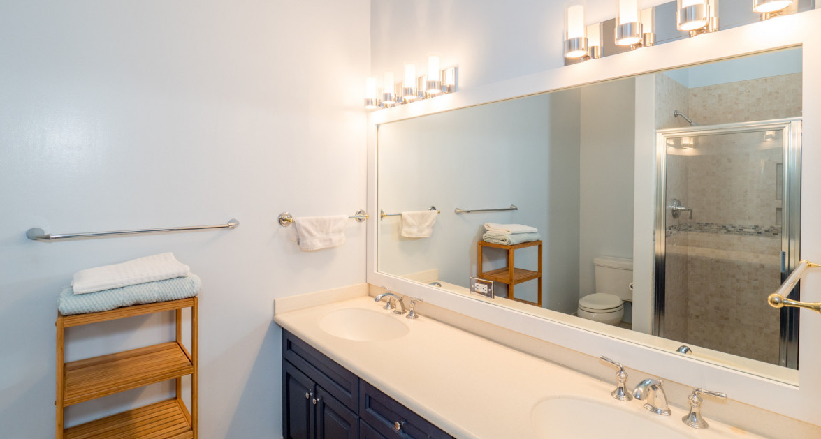 South Sound Ocean Front 4 Bed Windsor Village 25 - Image 19