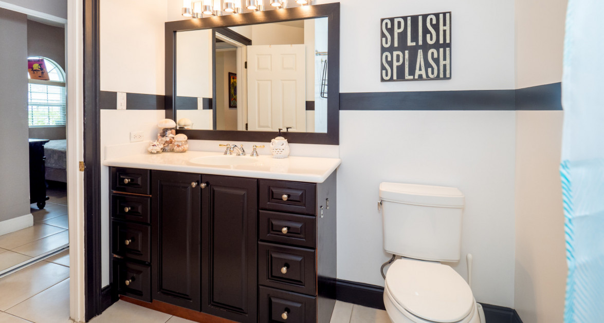 South Sound Ocean Front 4 Bed Windsor Village 25 - Image 13