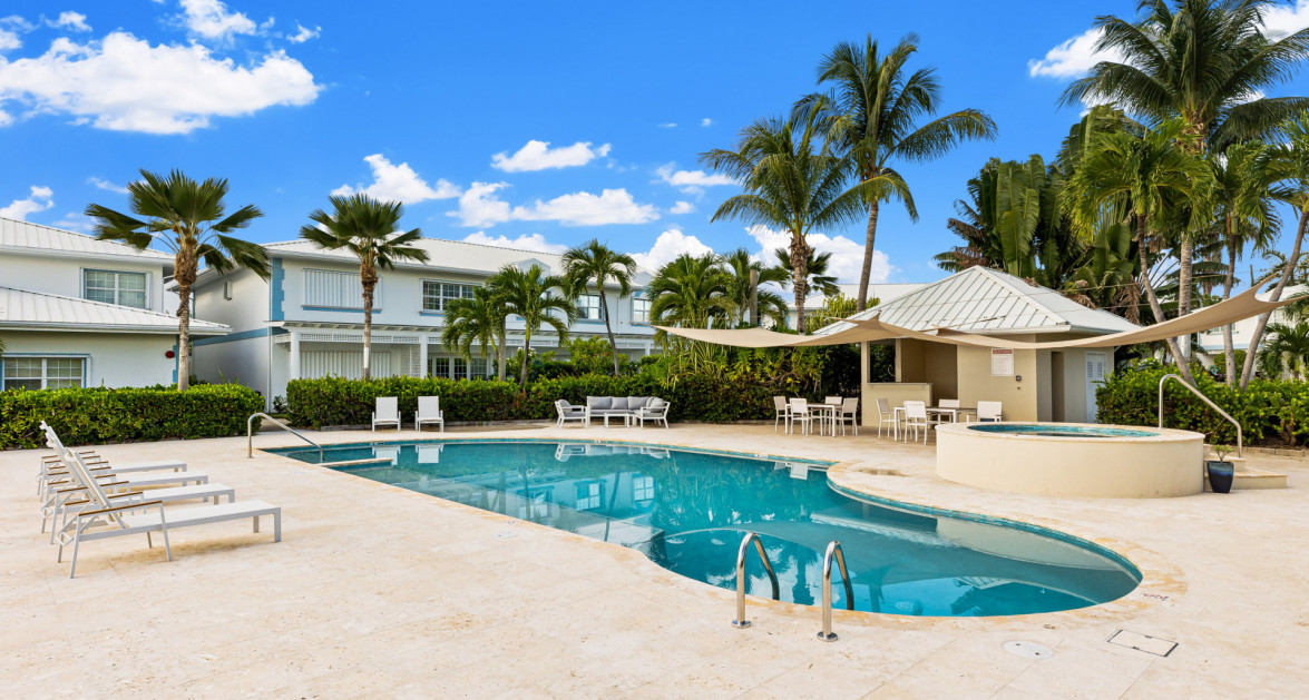 South Sound Ocean Front 4 Bed Windsor Village 25 - Image 15