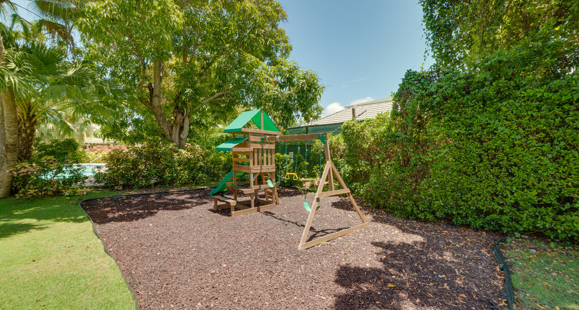 SPACIOUS 3 BED + DEN TOWNHOME AT L'AMBIENCE - Image 18
