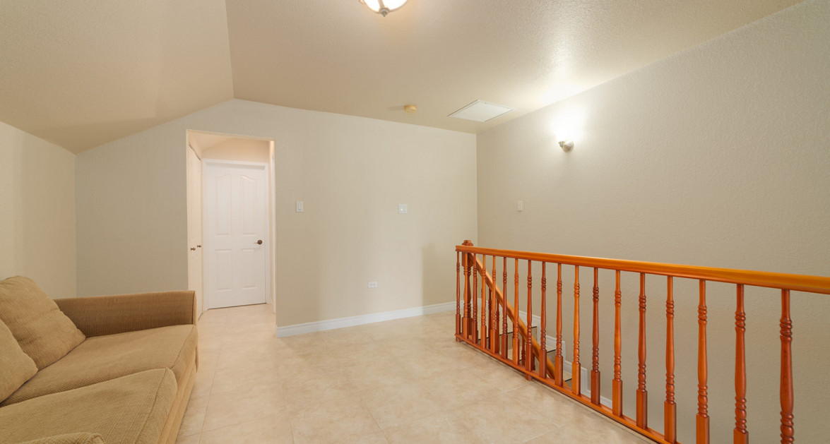 SPACIOUS 3 BED + DEN TOWNHOME AT L'AMBIENCE - Image 12