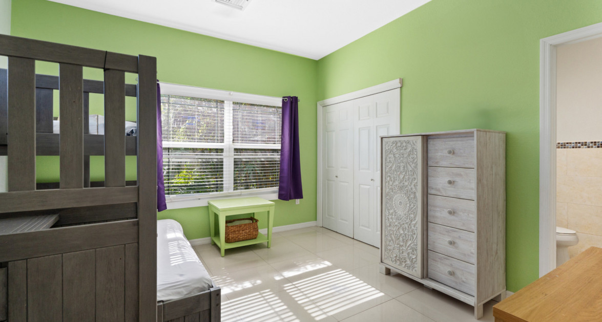 Spacious West Bay Family Home with Modern Extension, Mature Garden & Pickleball Court - Image 16