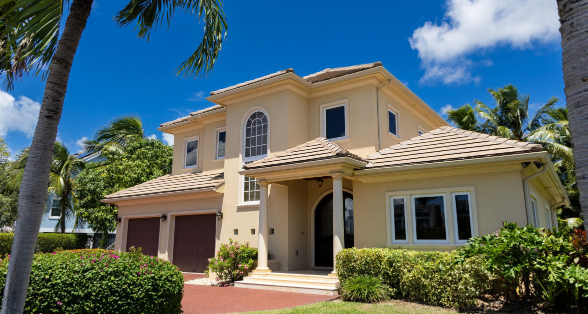 Stunning Boulevard Home - 44 Conch Drive- 3 Bed Plus Den- (CI$50K Back at Closing) - Image 3
