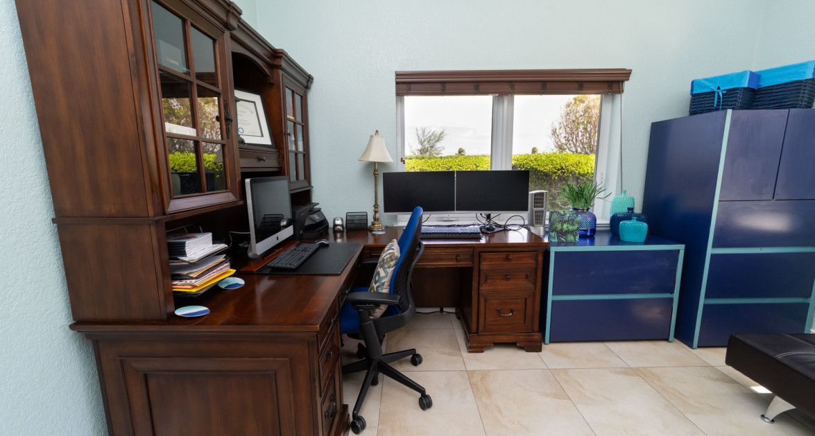 Stunning Boulevard Home - 44 Conch Drive- 3 Bed Plus Den- (CI$50K Back at Closing) - Image 39