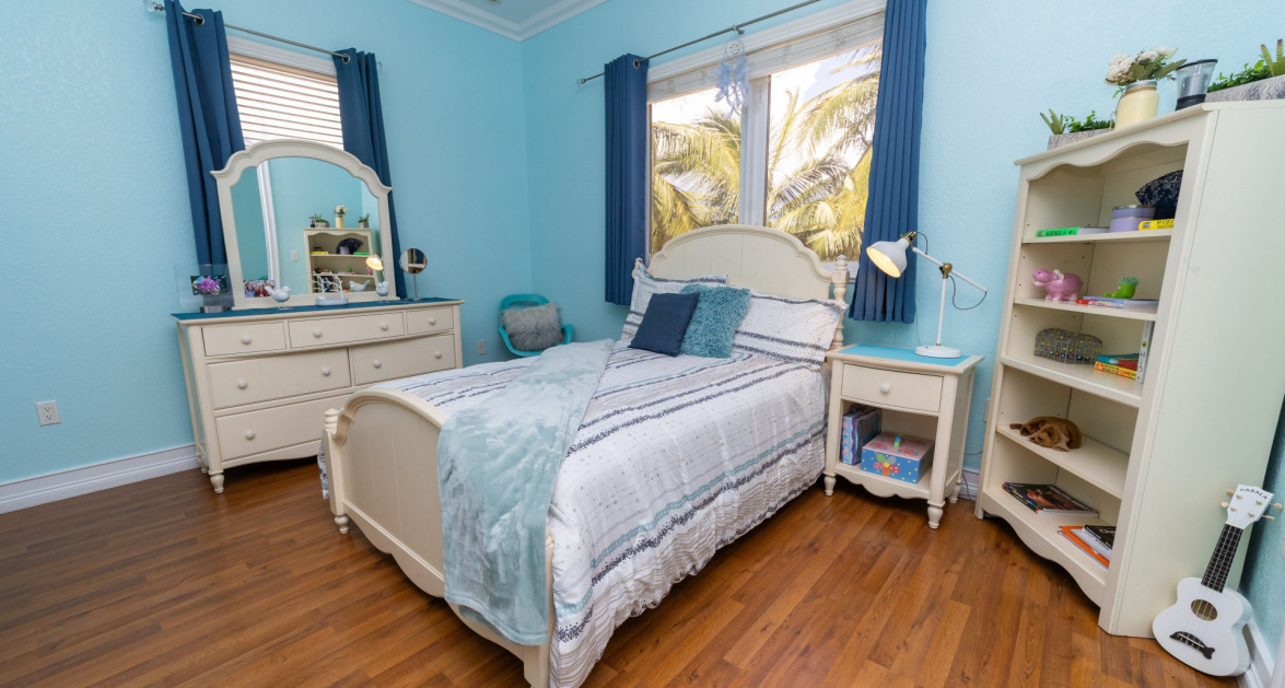 Stunning Boulevard Home - 44 Conch Drive- 3 Bed Plus Den- (CI$50K Back at Closing) - Image 18