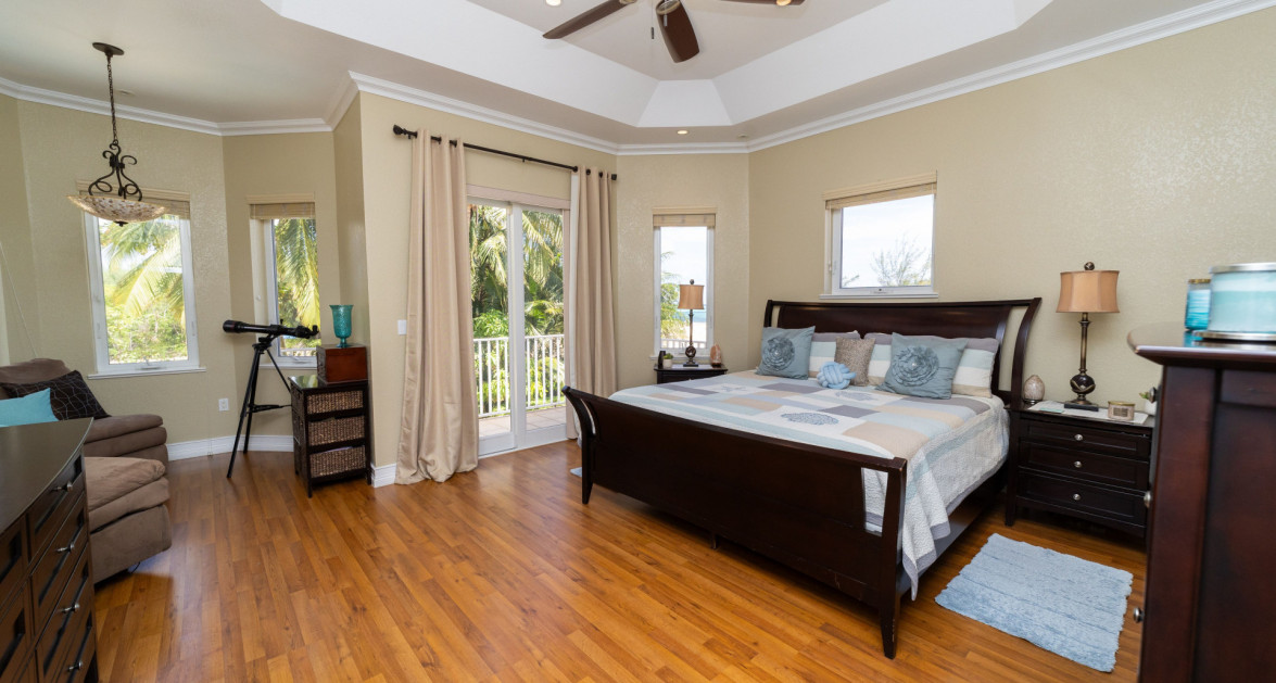 Stunning Boulevard Home - 44 Conch Drive- 3 Bed Plus Den- (CI$50K Back at Closing) - Image 11