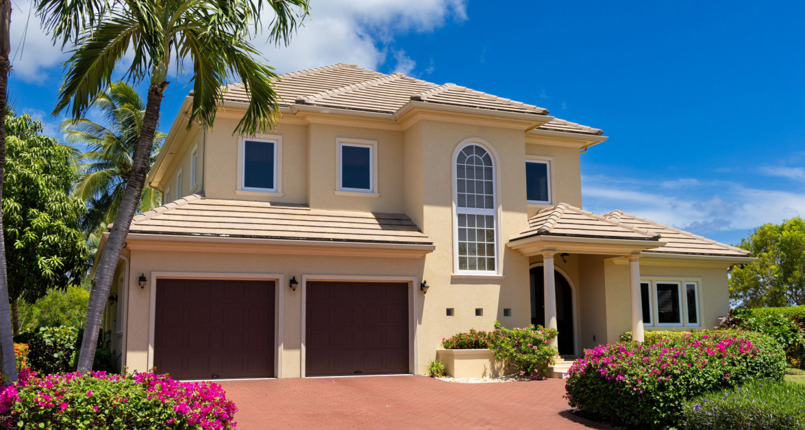 Stunning Boulevard Home - 44 Conch Drive- 3 Bed Plus Den- (CI$50K Back at Closing) - Image 2