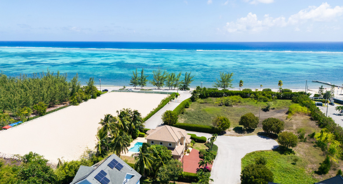 Stunning Boulevard Home - 44 Conch Drive- 3 Bed Plus Den- (CI$50K Back at Closing) - Image 44