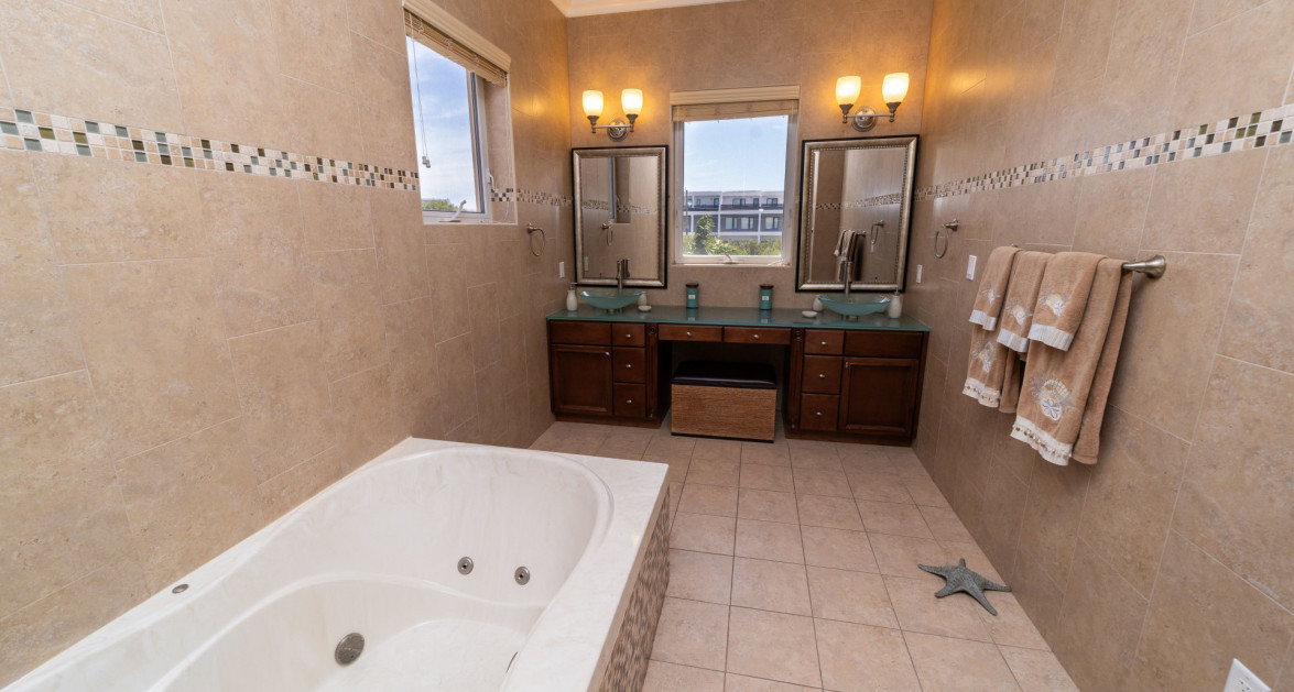 Stunning Boulevard Home - 44 Conch Drive- 3 Bed Plus Den- (CI$50K Back at Closing) - Image 15