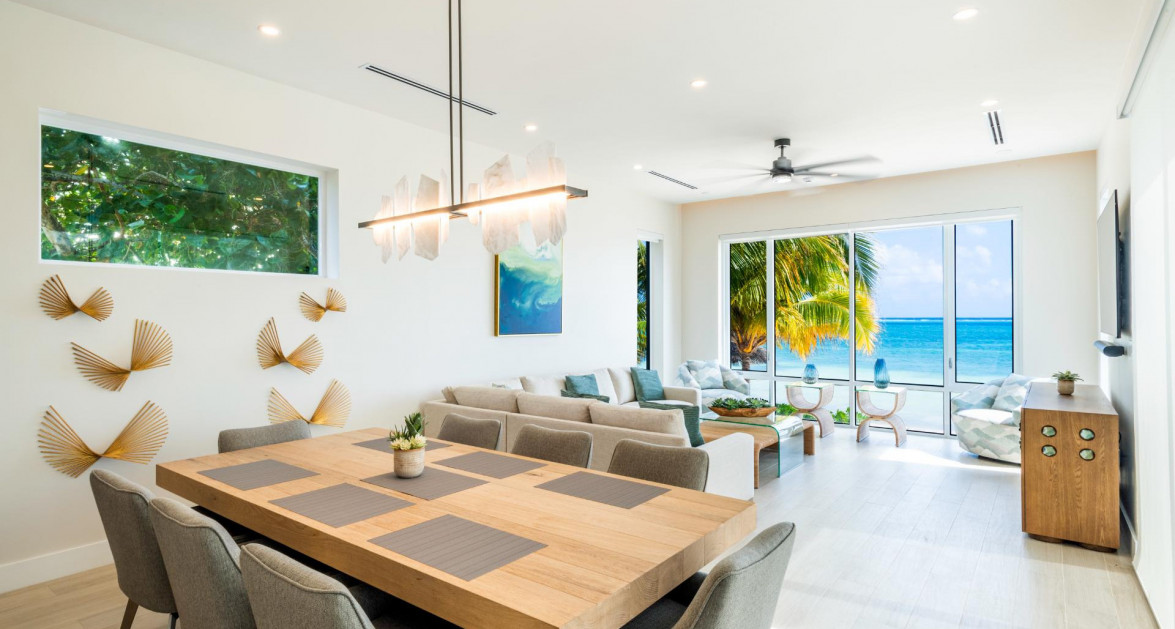 Stunning Seaside Sandy Beach Villa in East End - Image 4