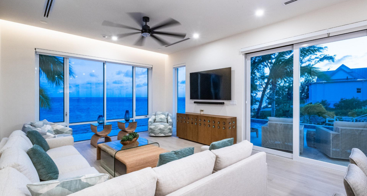 Stunning Seaside Sandy Beach Villa in East End - Image 24