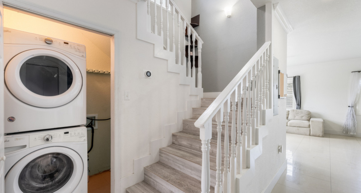 Suelles Estates #1 End Unit - Image 9