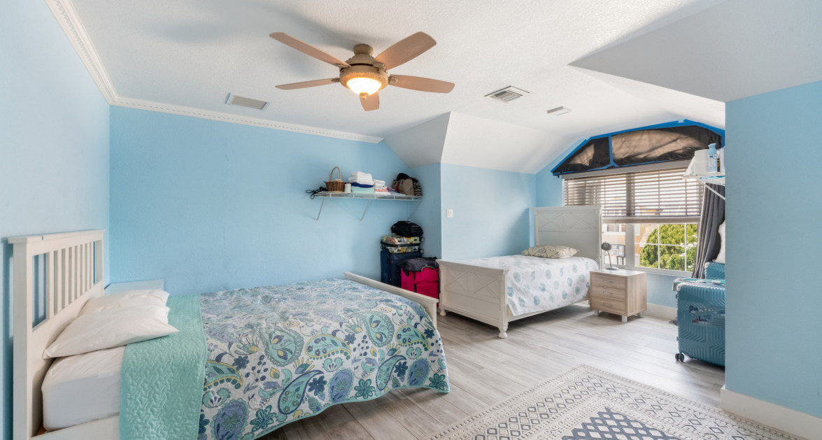 Suelles Estates #1 End Unit - Image 11