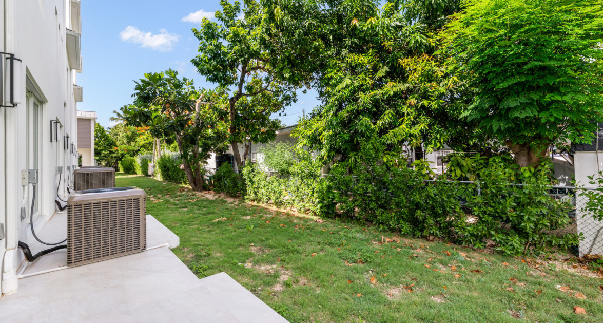 The Bentley #1 End Unit - Image 28