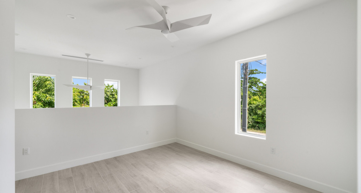 The Bentley #1 End Unit - Image 15