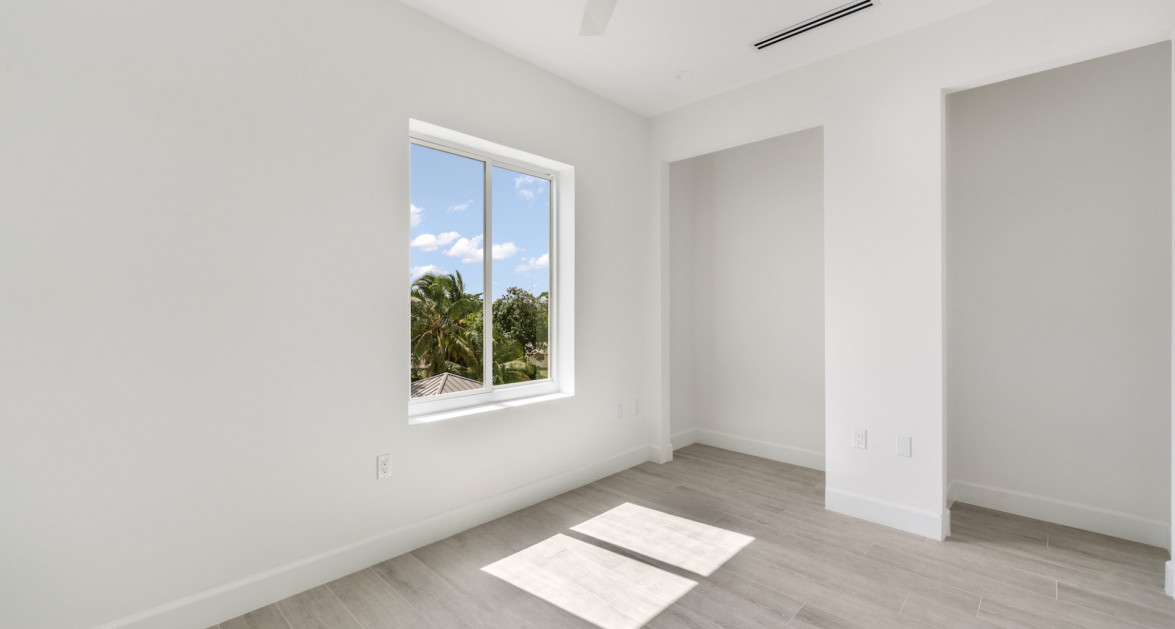 The Bentley #1 End Unit - Image 17