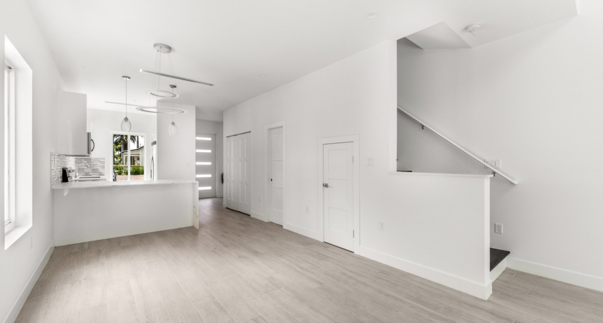 The Bentley #1 End Unit - Image 11