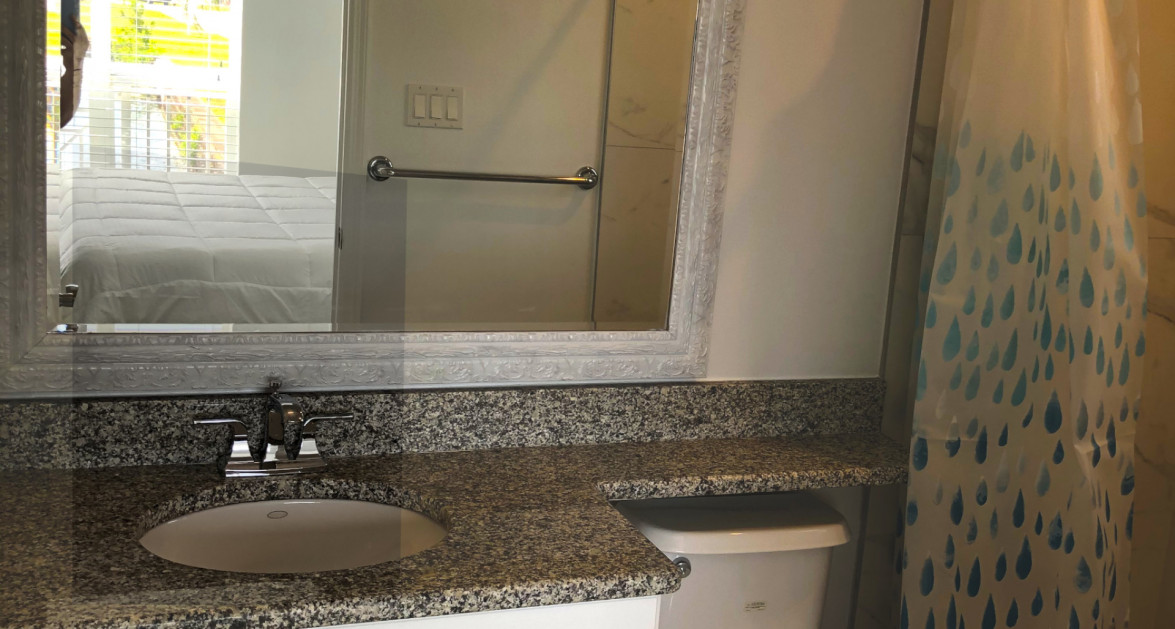 The Careenage 2 Bed End Unit - Image 7