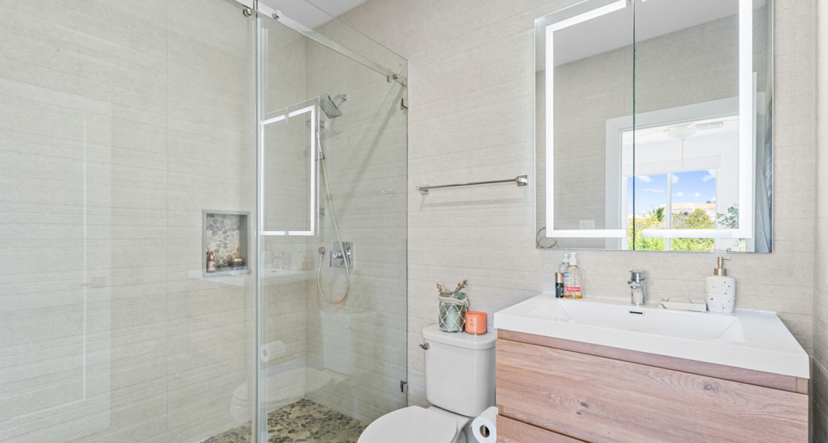 THE MANTRAS #33 (SOUTH SOUND TOWNHOME w/ CUSTOM BACK GARDEN) - Image 17