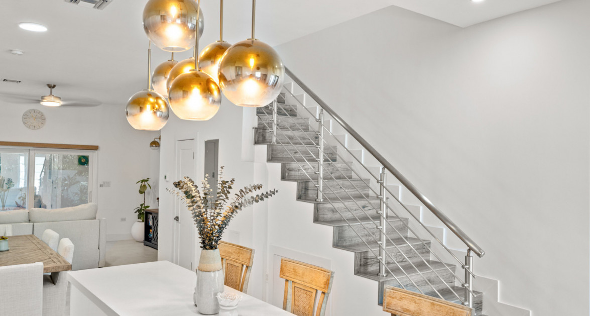 THE MANTRAS #33 (SOUTH SOUND TOWNHOME w/ CUSTOM BACK GARDEN) - Image 2