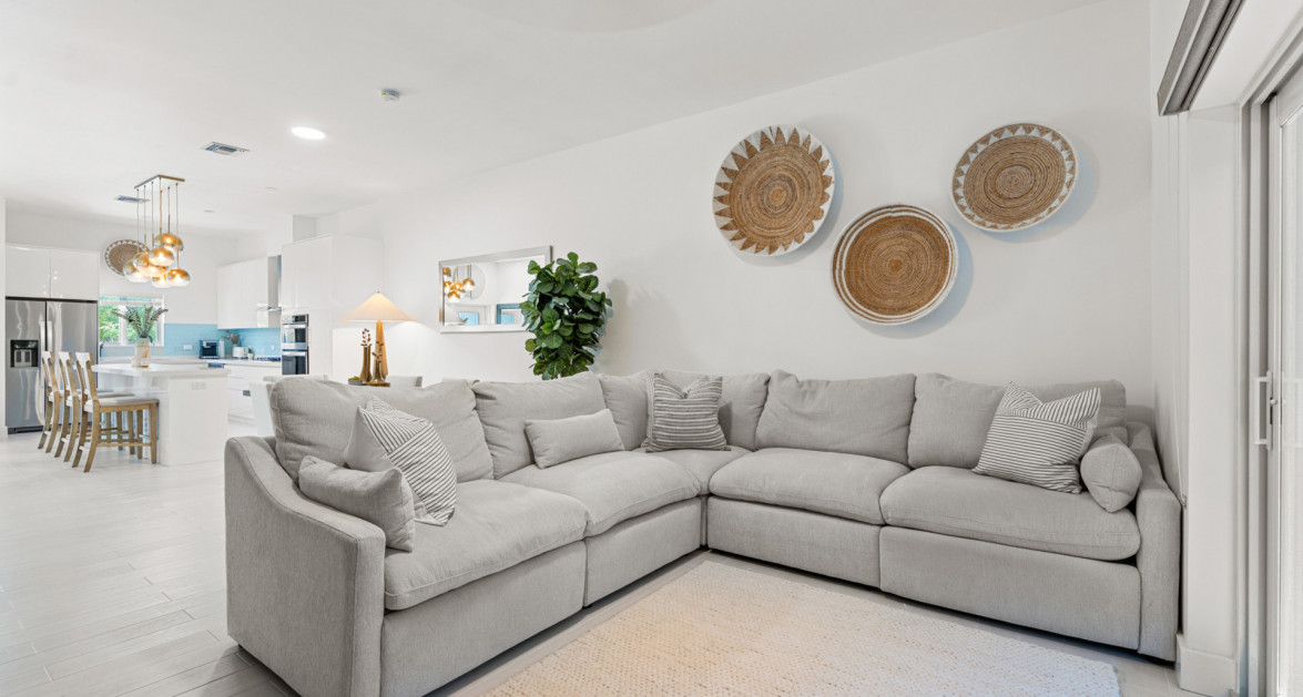 THE MANTRAS #33 (SOUTH SOUND TOWNHOME w/ CUSTOM BACK GARDEN) - Image 10