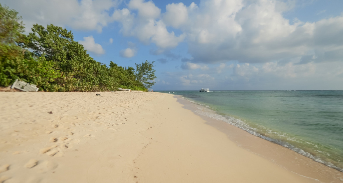 THE MANTRAS #33 (SOUTH SOUND TOWNHOME w/ CUSTOM BACK GARDEN) - Image 28