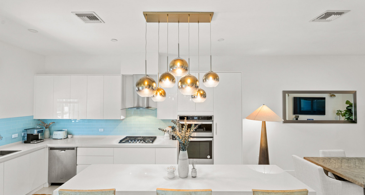 THE MANTRAS #33 (SOUTH SOUND TOWNHOME w/ CUSTOM BACK GARDEN) - Image 4