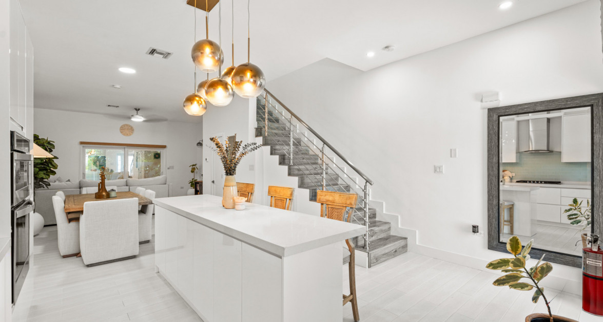 THE MANTRAS #33 (SOUTH SOUND TOWNHOME w/ CUSTOM BACK GARDEN) - Image 1