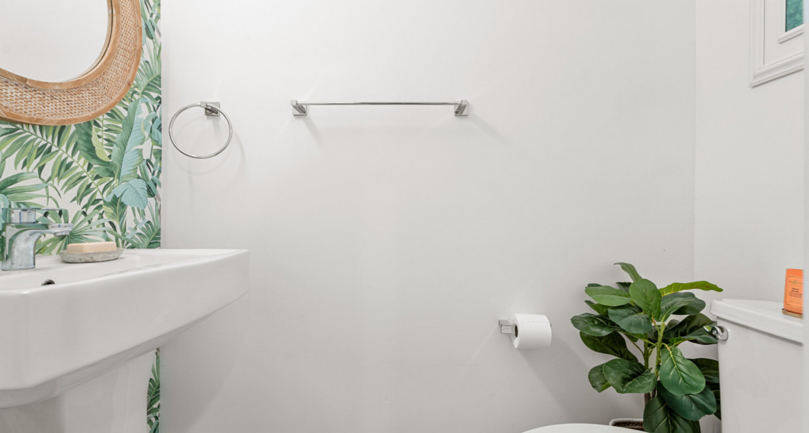 THE MANTRAS #33 (SOUTH SOUND TOWNHOME w/ CUSTOM BACK GARDEN) - Image 12