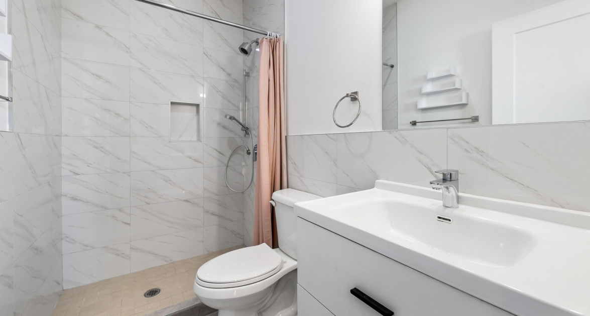 THE MANTRAS #36 (2 BED, 2.5 BATH SOUTH SOUND TOWNHOME) - Image 17