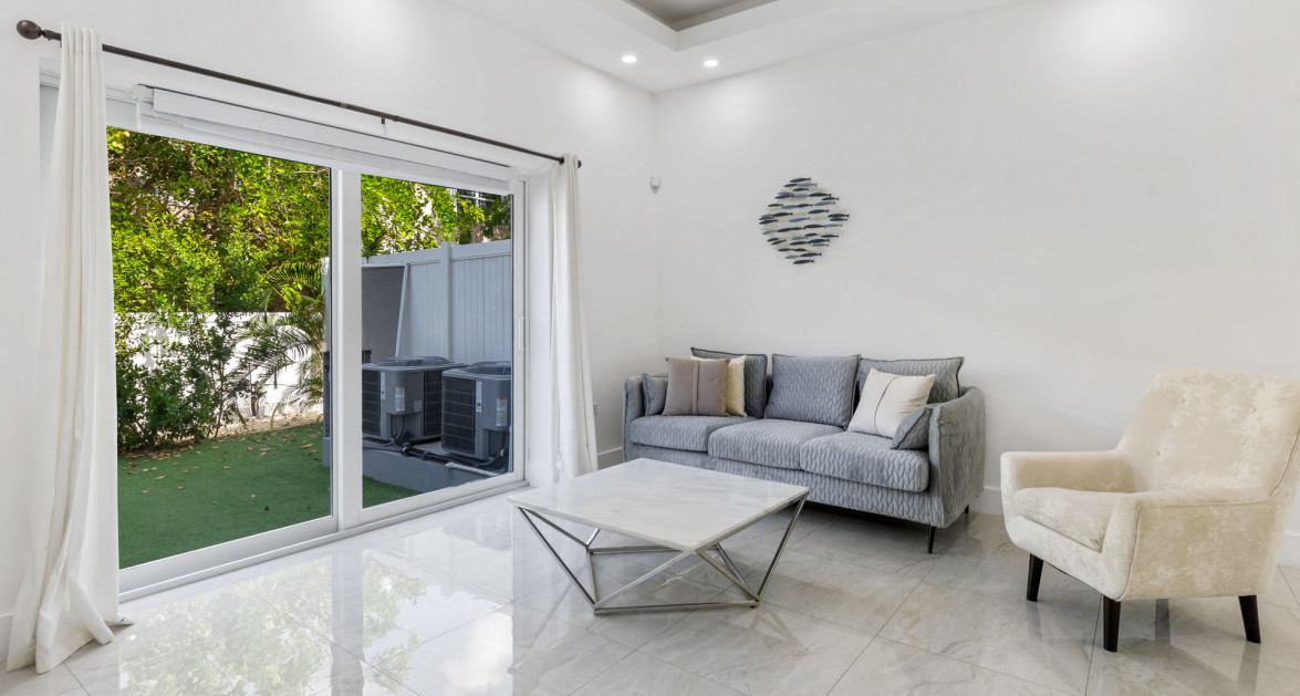 THE MANTRAS #36 (2 BED, 2.5 BATH SOUTH SOUND TOWNHOME) - Image 6