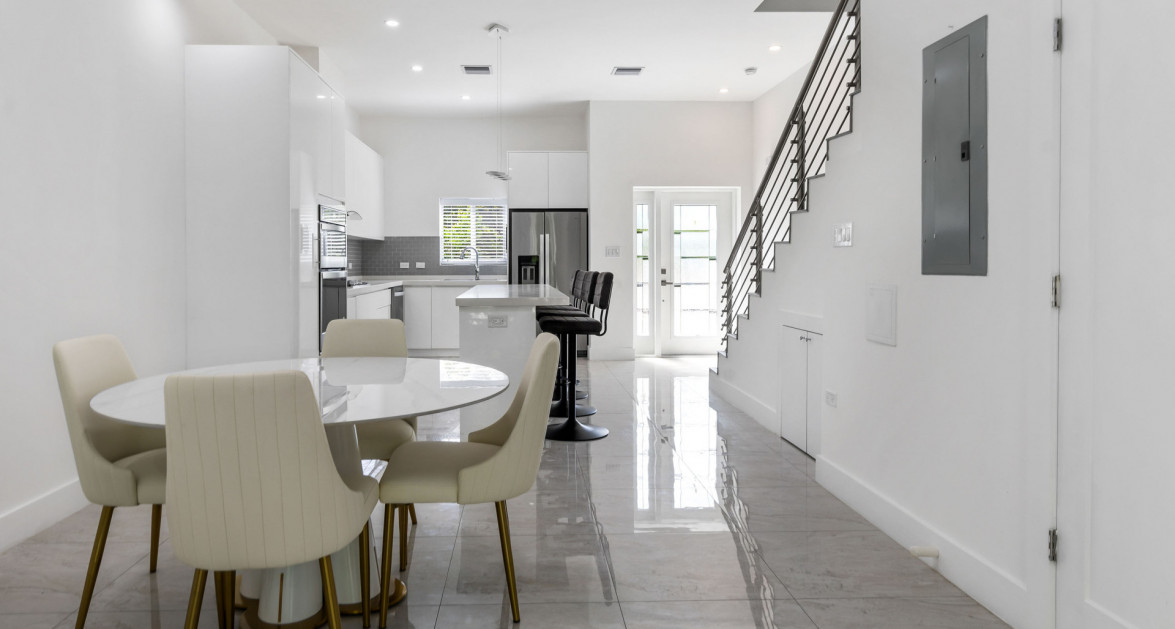 THE MANTRAS #36 (2 BED, 2.5 BATH SOUTH SOUND TOWNHOME) - Image 9