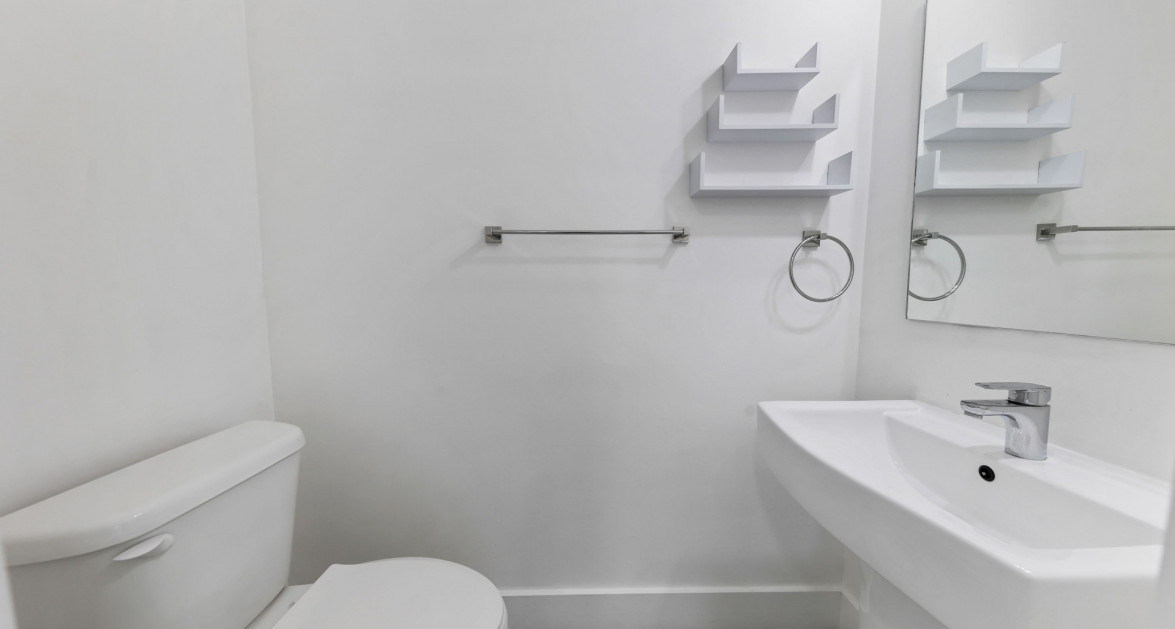 THE MANTRAS #36 (2 BED, 2.5 BATH SOUTH SOUND TOWNHOME) - Image 10