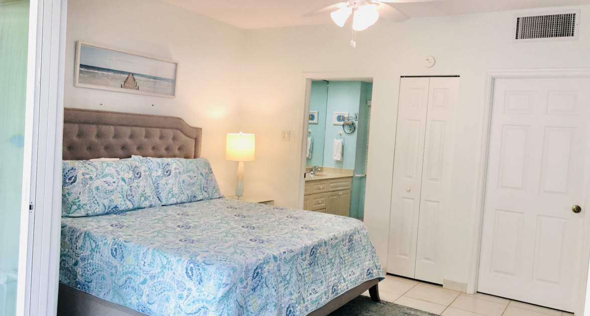 The Retreat - 2 Bed 2.5 Bath - Image 15