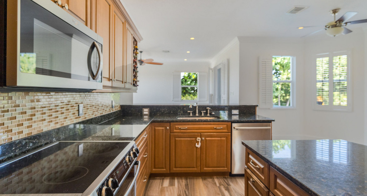 The Shores Family Home - Image 11