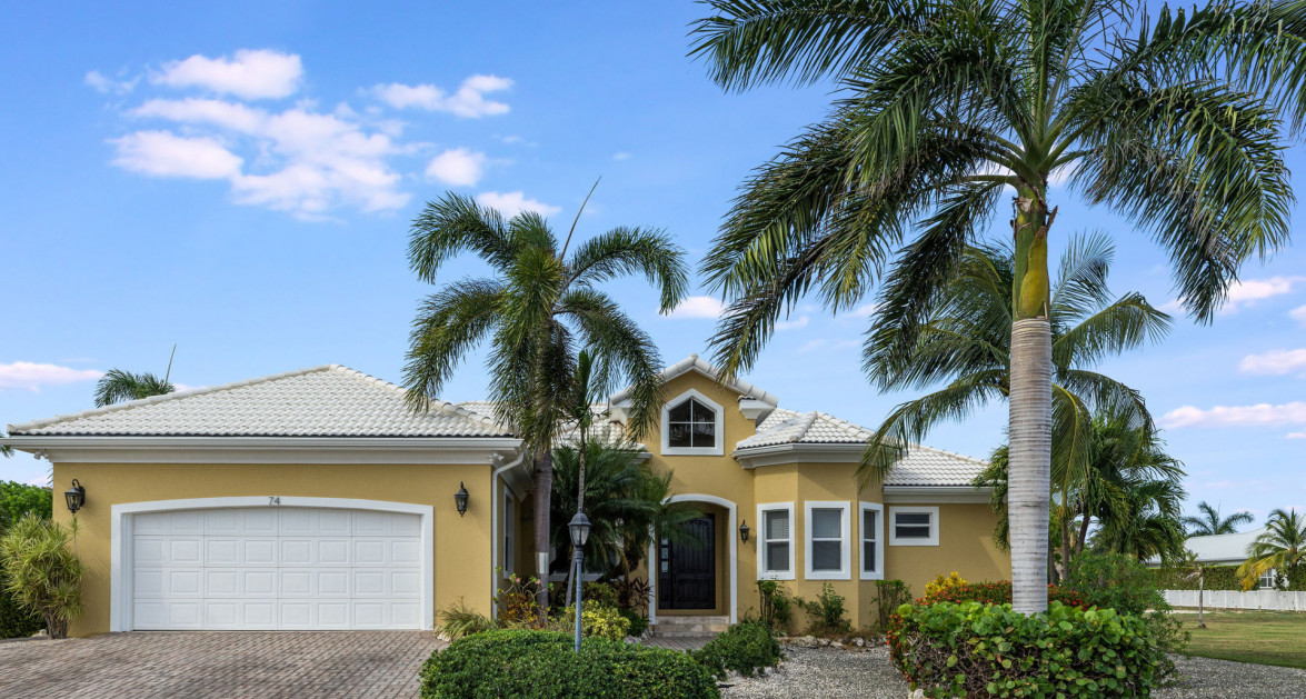 The Shores Family Home - Image 35