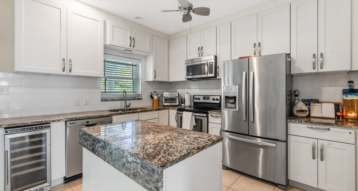 Three Bedroom at Secret Garden | South Sound - Image 5