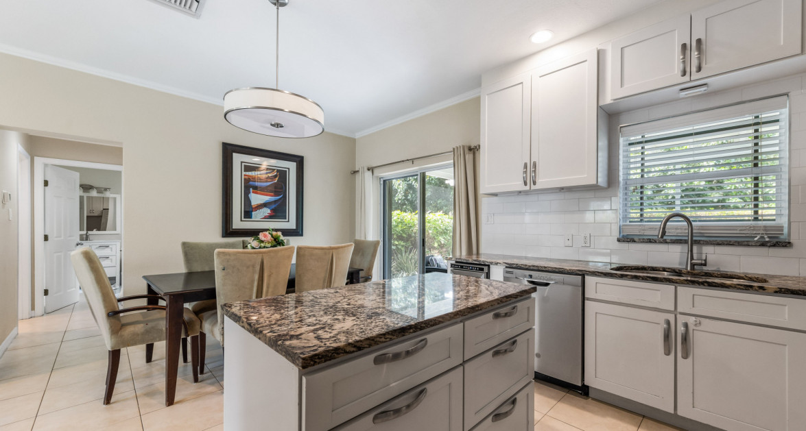 Three Bedroom at Secret Garden | South Sound - Image 6