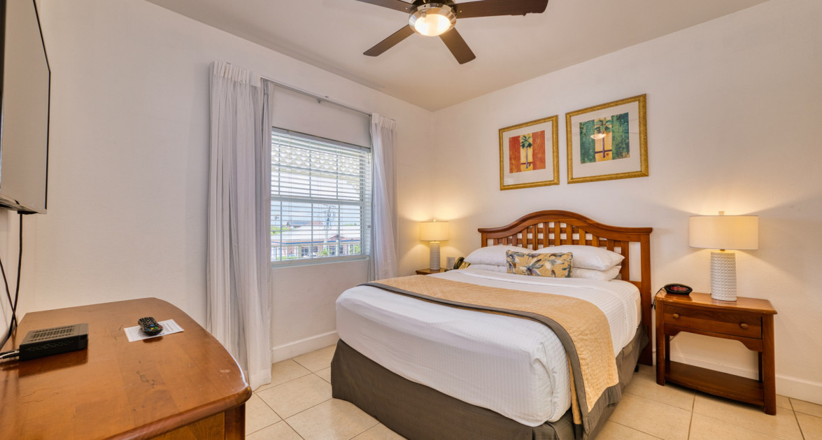 Top Floor Beachfront Castaway Coves - Image 11