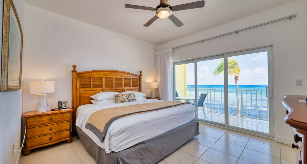 Top Floor Beachfront Castaway Coves - Image 8