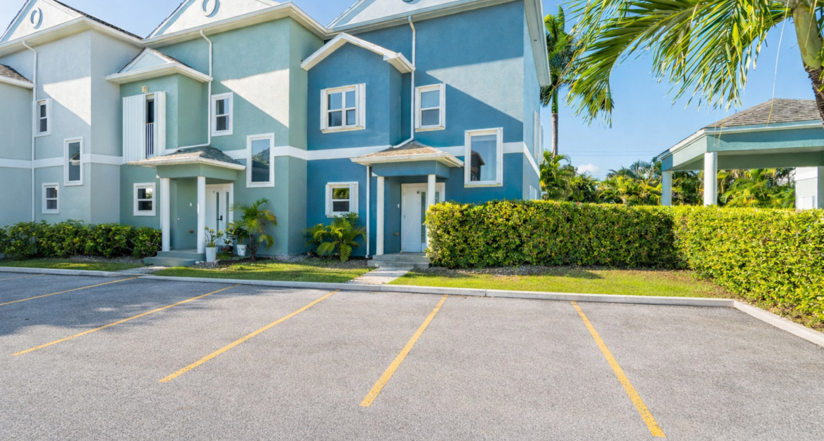 Triumph Village #8 (3 Bed, 3.5 Bath End Unit Townhome) - Image 25