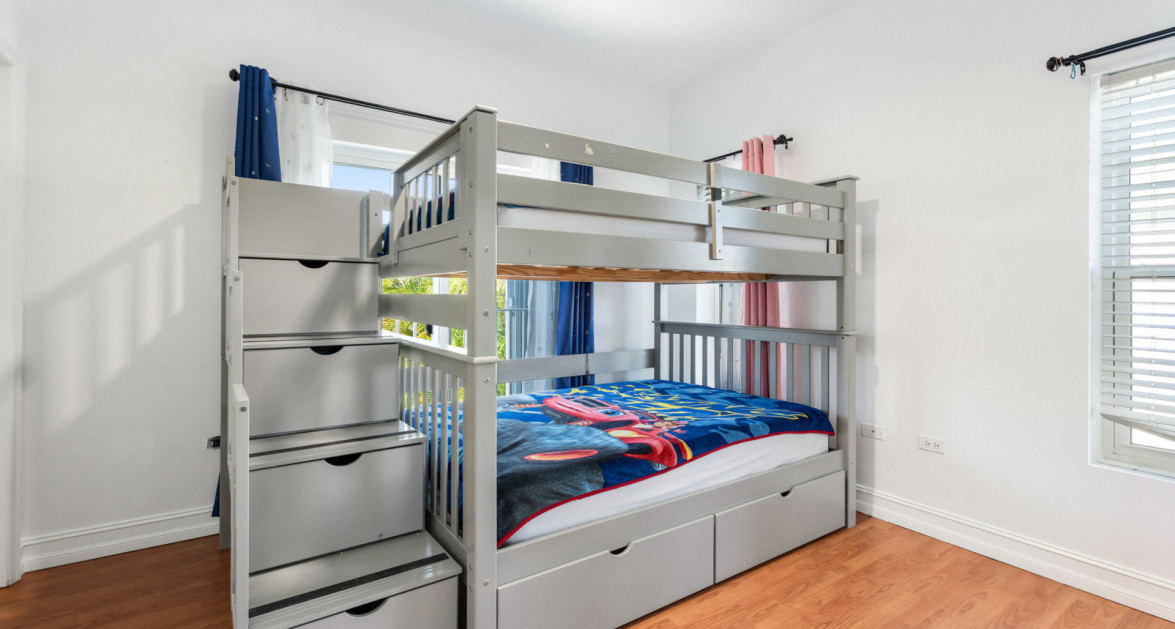 Triumph Village #8 (3 Bed, 3.5 Bath End Unit Townhome) - Image 13