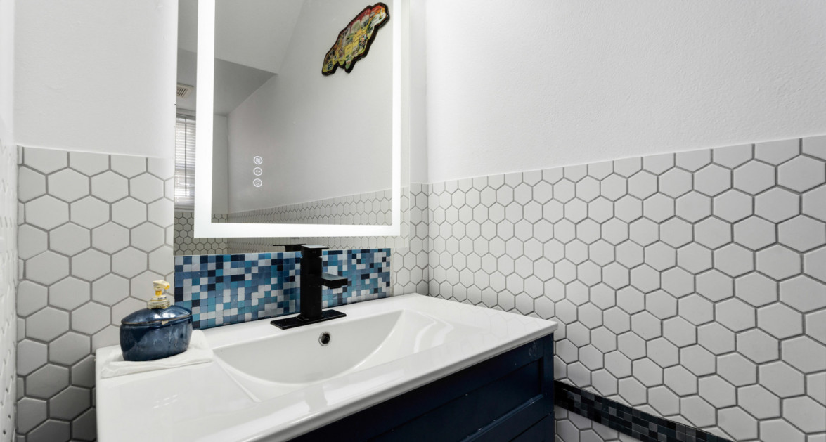 Triumph Village #8 (3 Bed, 3.5 Bath End Unit Townhome) - Image 9