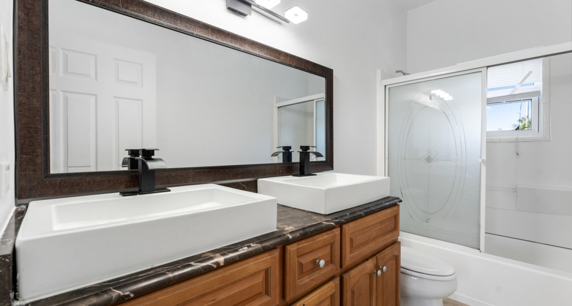 Triumph Village #8 (3 Bed, 3.5 Bath End Unit Townhome) - Image 12