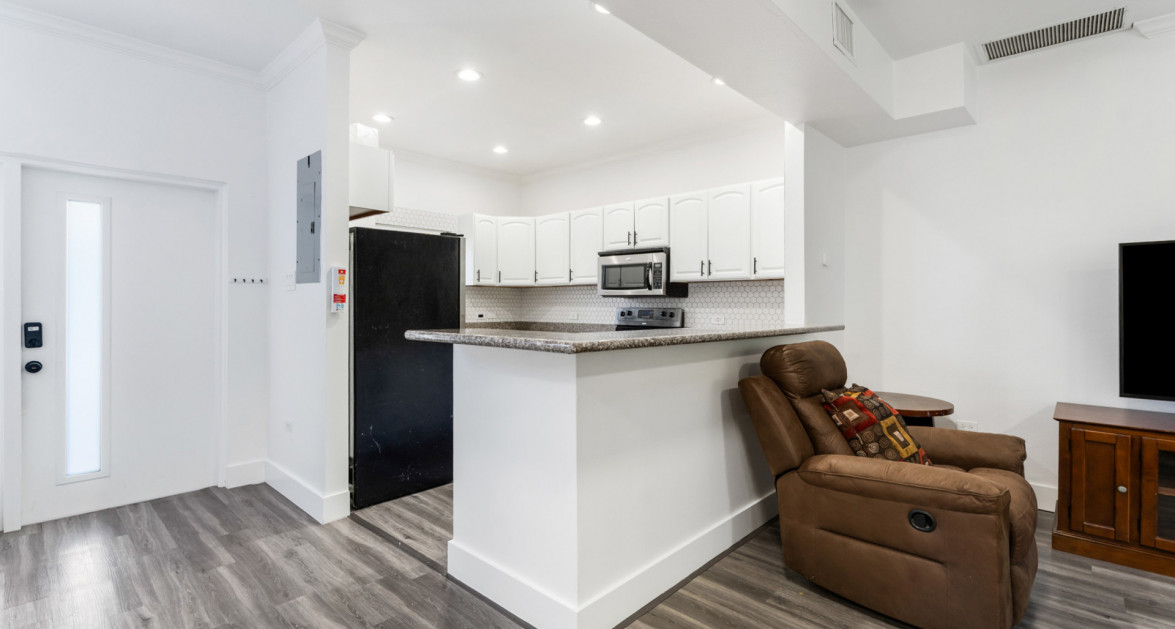 Triumph Village #8 (3 Bed, 3.5 Bath End Unit Townhome) - Image 1