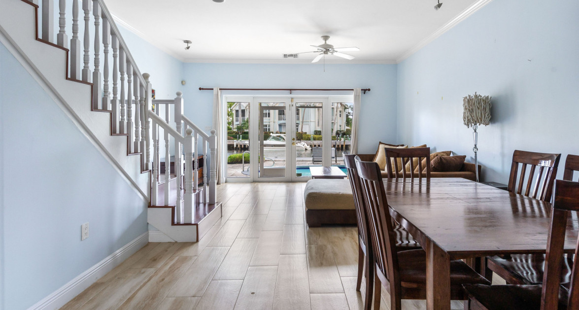 Two Bedroom Townhouse on Palm Heights Canal - Image 6