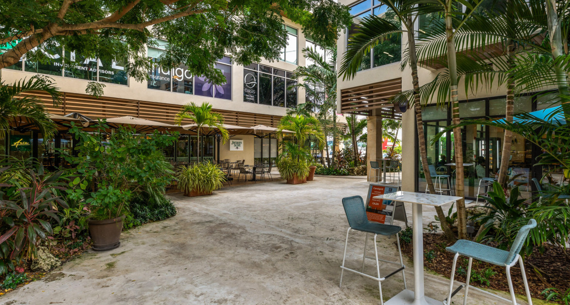 Unit 209  Harbour Walk | Mini-Penthouse with Den and Exclusive Perks - Image 16