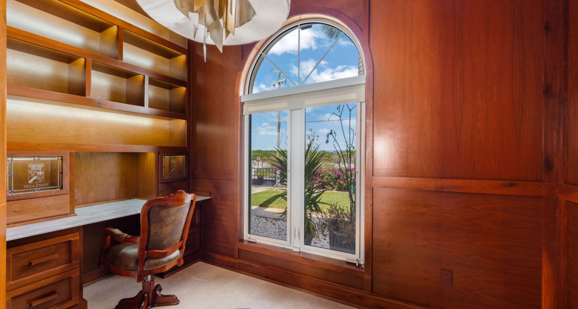 VILLA D'ESTE - PROSPECT POINT WATERFRONT HOME - Image 19