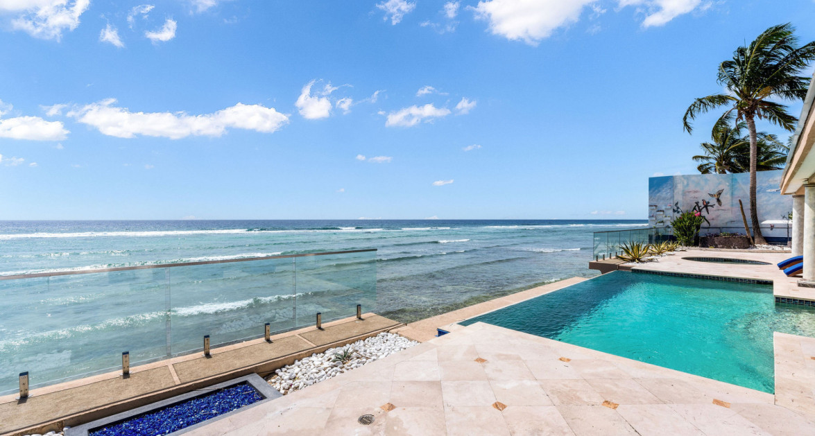 VILLA D'ESTE - PROSPECT POINT WATERFRONT HOME - Image 21