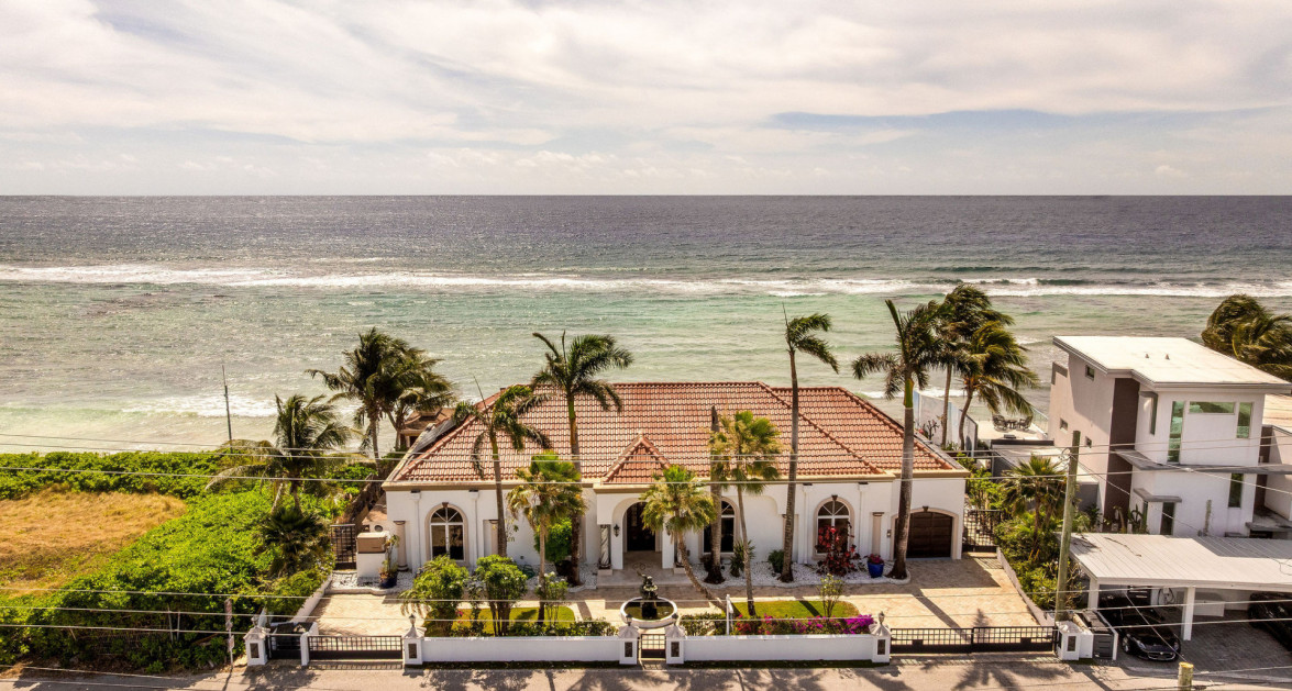 VILLA D'ESTE - PROSPECT POINT WATERFRONT HOME - Image 25